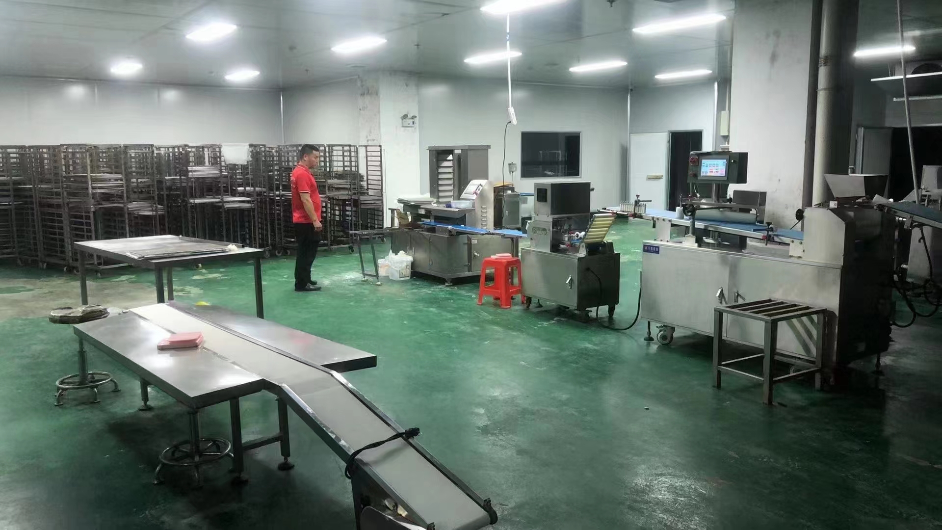 国内灶燃气,热水器,烟机,电热水器,消毒柜,环保灶,亿翔龙集团,国内厨具,厨房用品,帅运来,智荣好太太